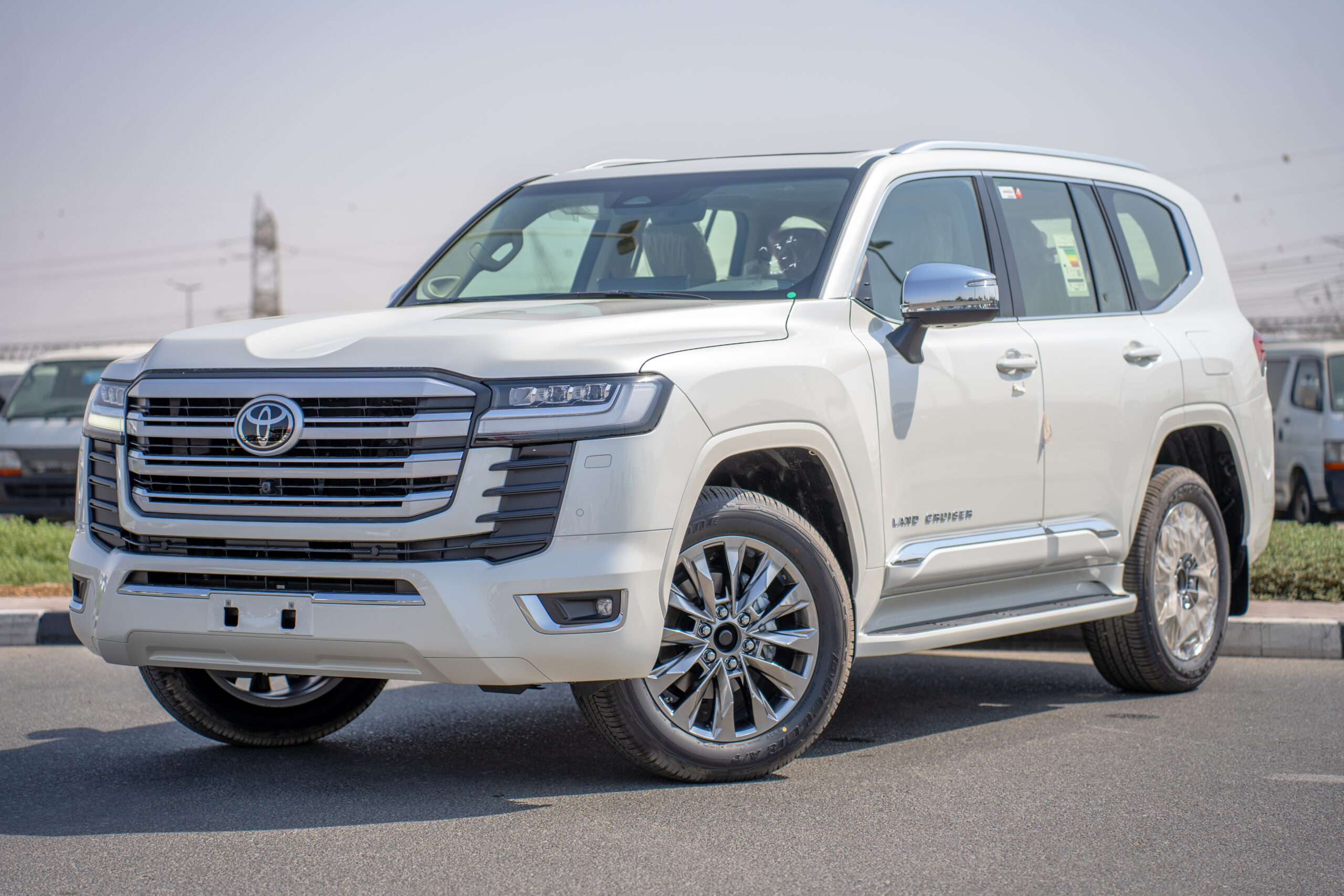 Toyota Land Cruiser VX 2025