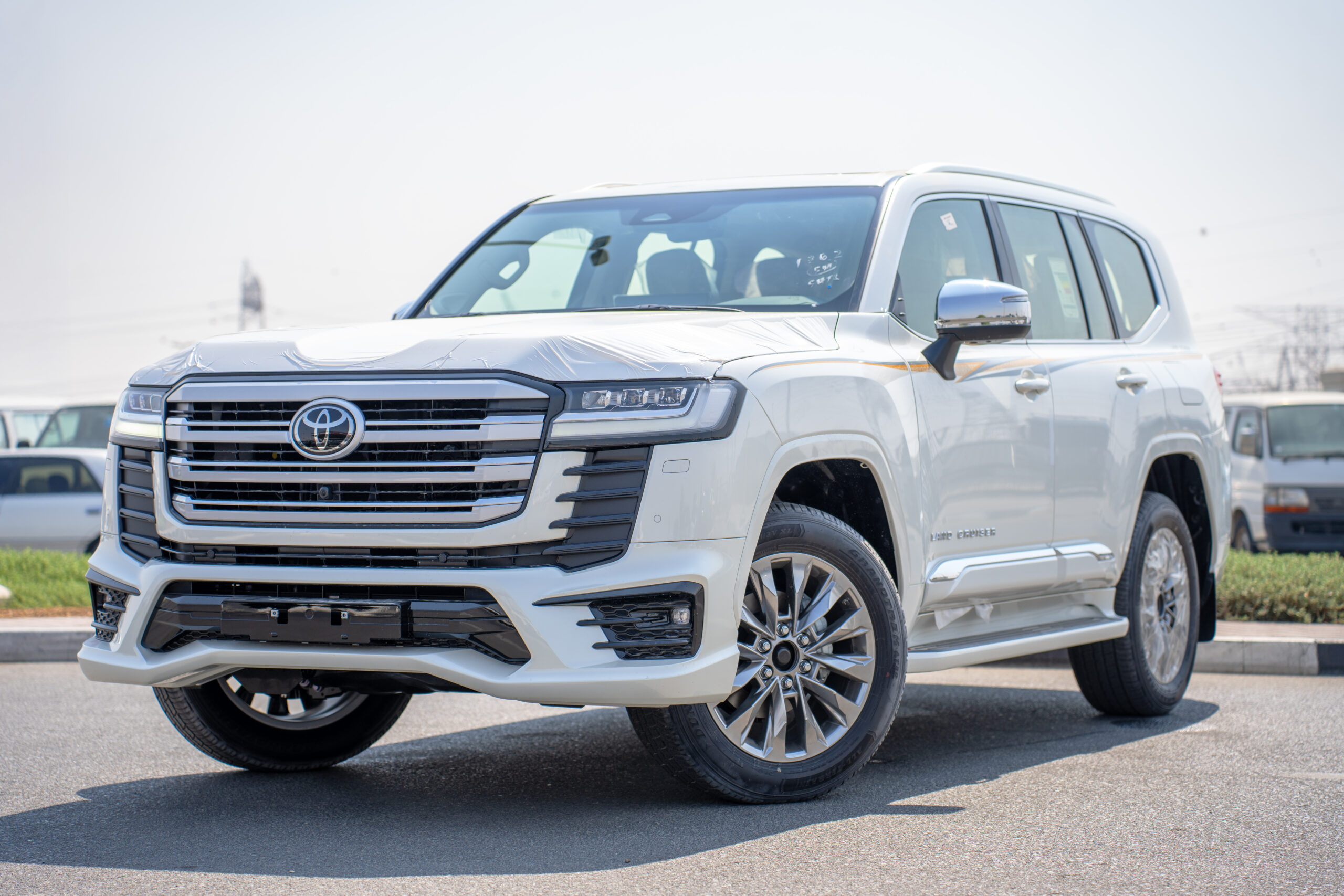 Toyota Land Cruiser VX 2025