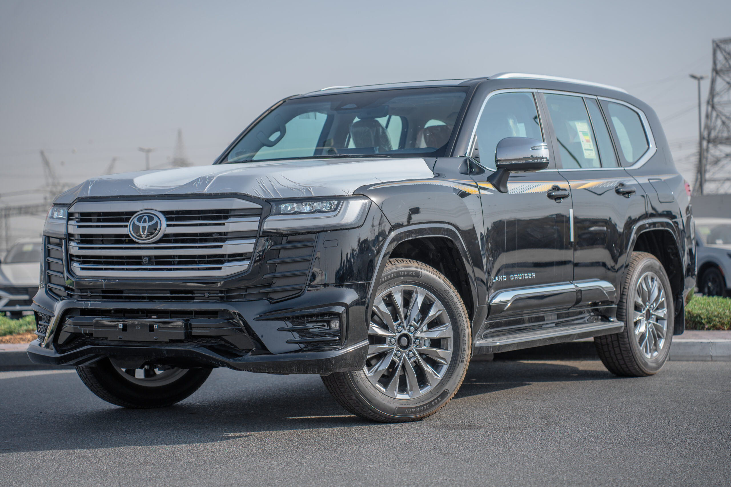 Toyota Land Cruiser VXR 2025