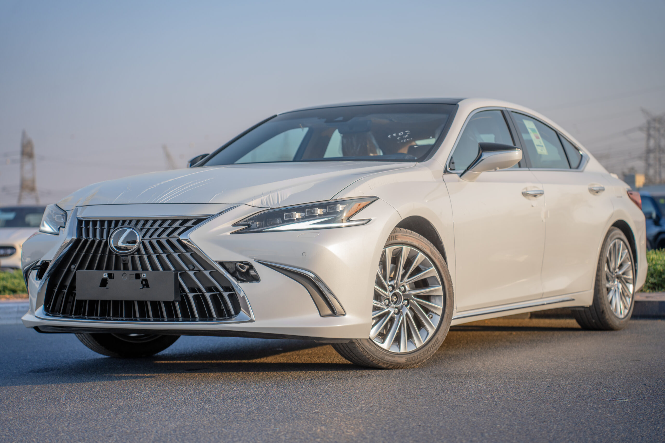 Lexus ES 300 2025